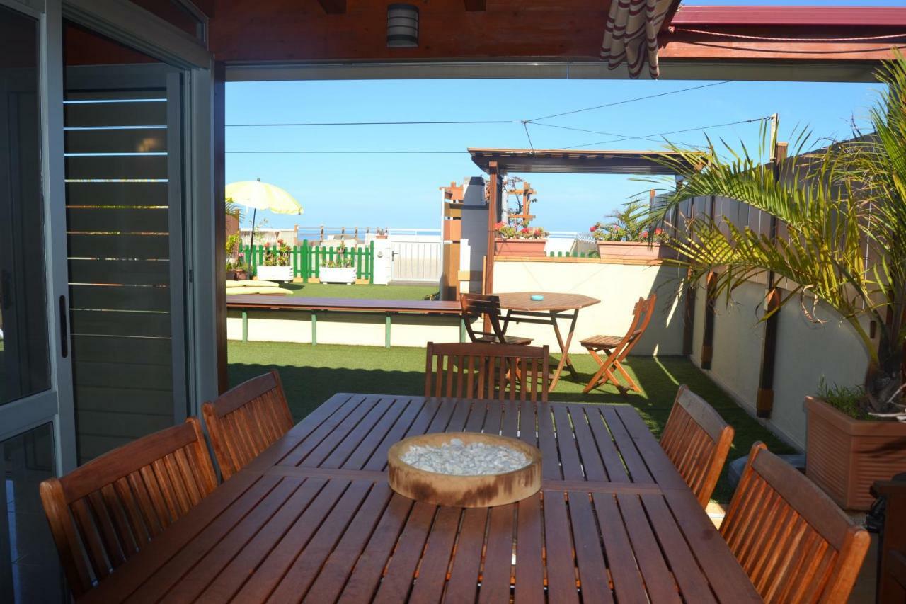 Apartamento Vacacional Relax Frente Al Mar Candelaria Luaran gambar